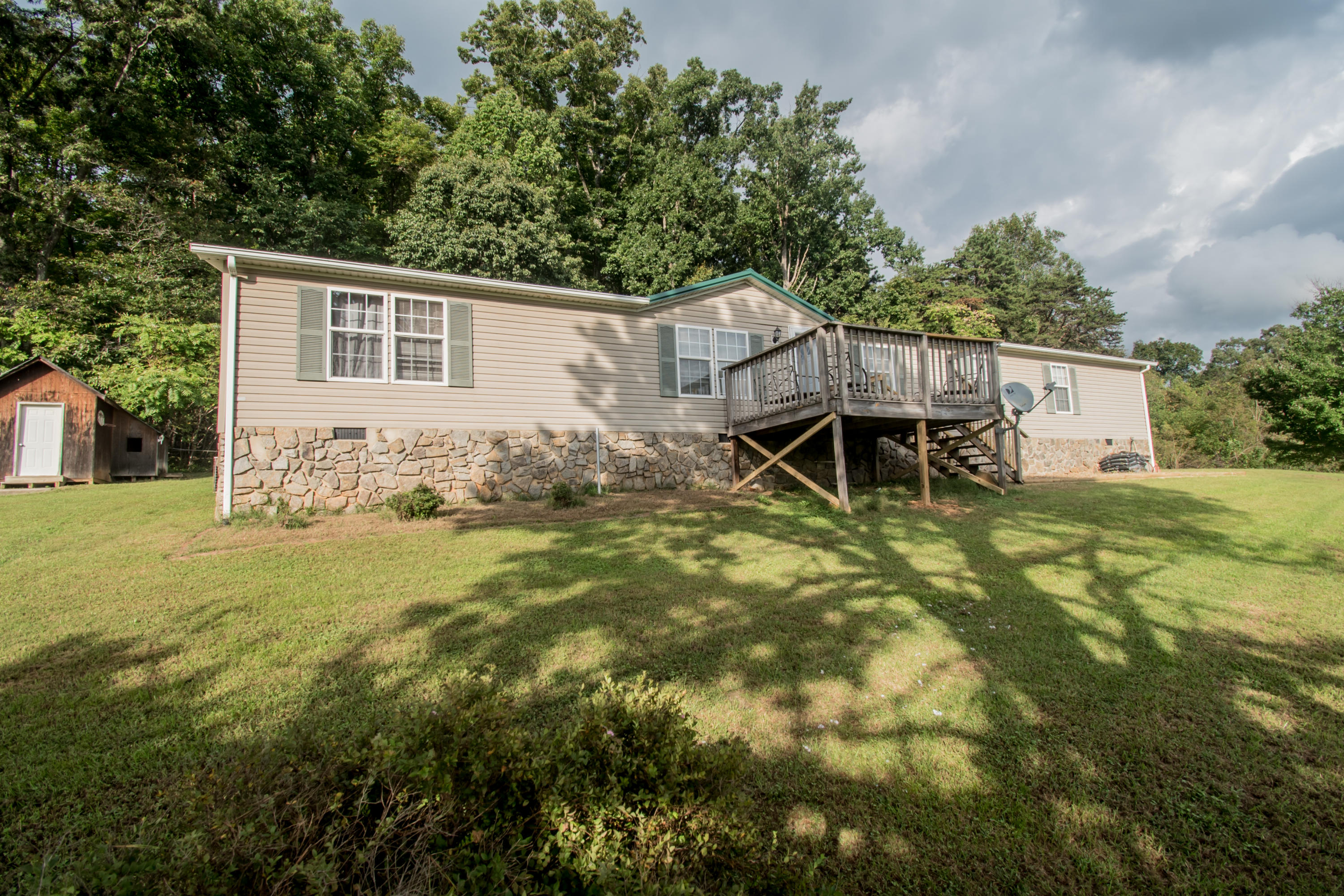 1237 Potters Road Vinton, VA 24179 - Photo 1 of 45 Front of Home