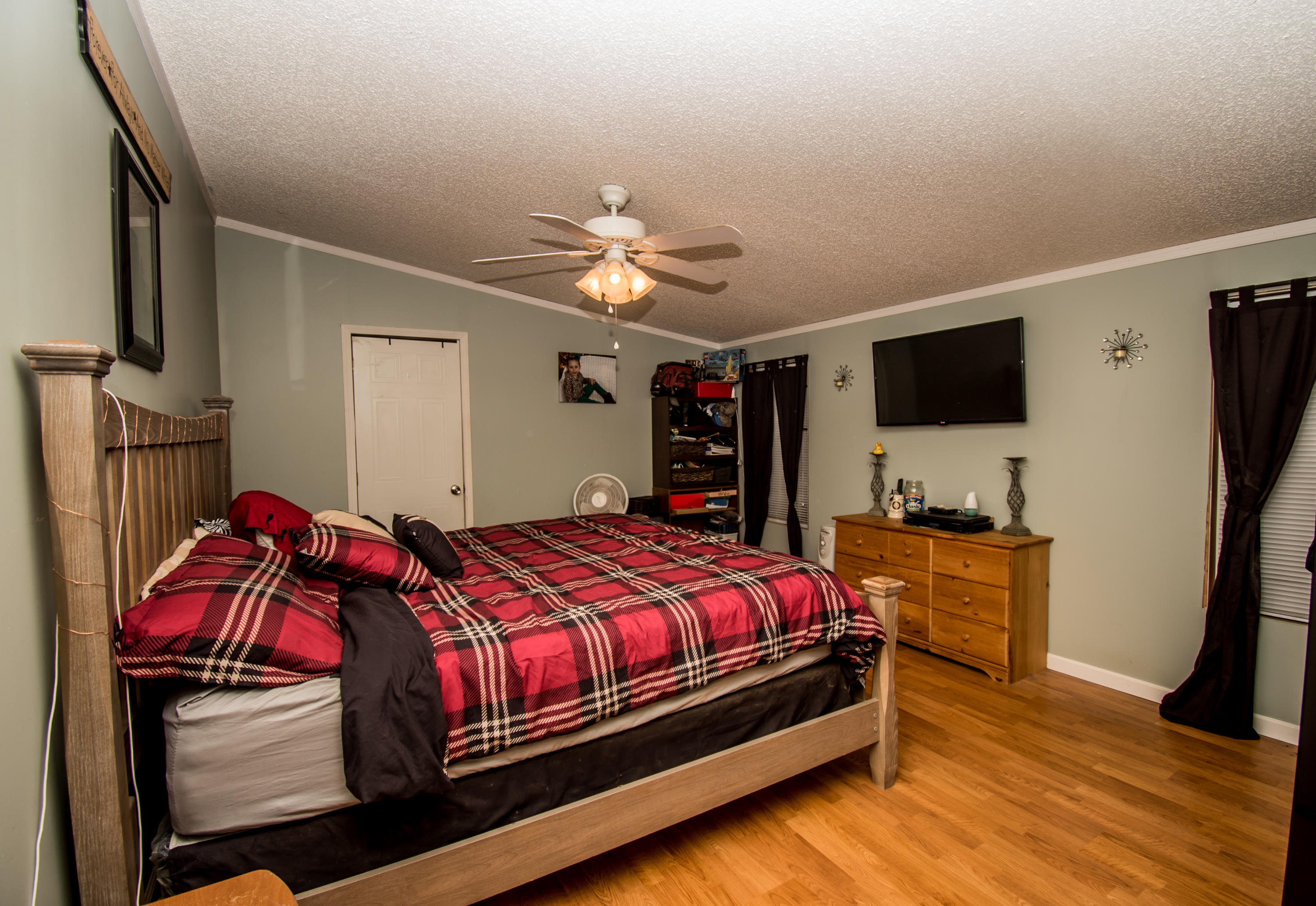 1237 Potters Road Vinton, VA 24179 - Photo 12 of 45 Master Bedroom