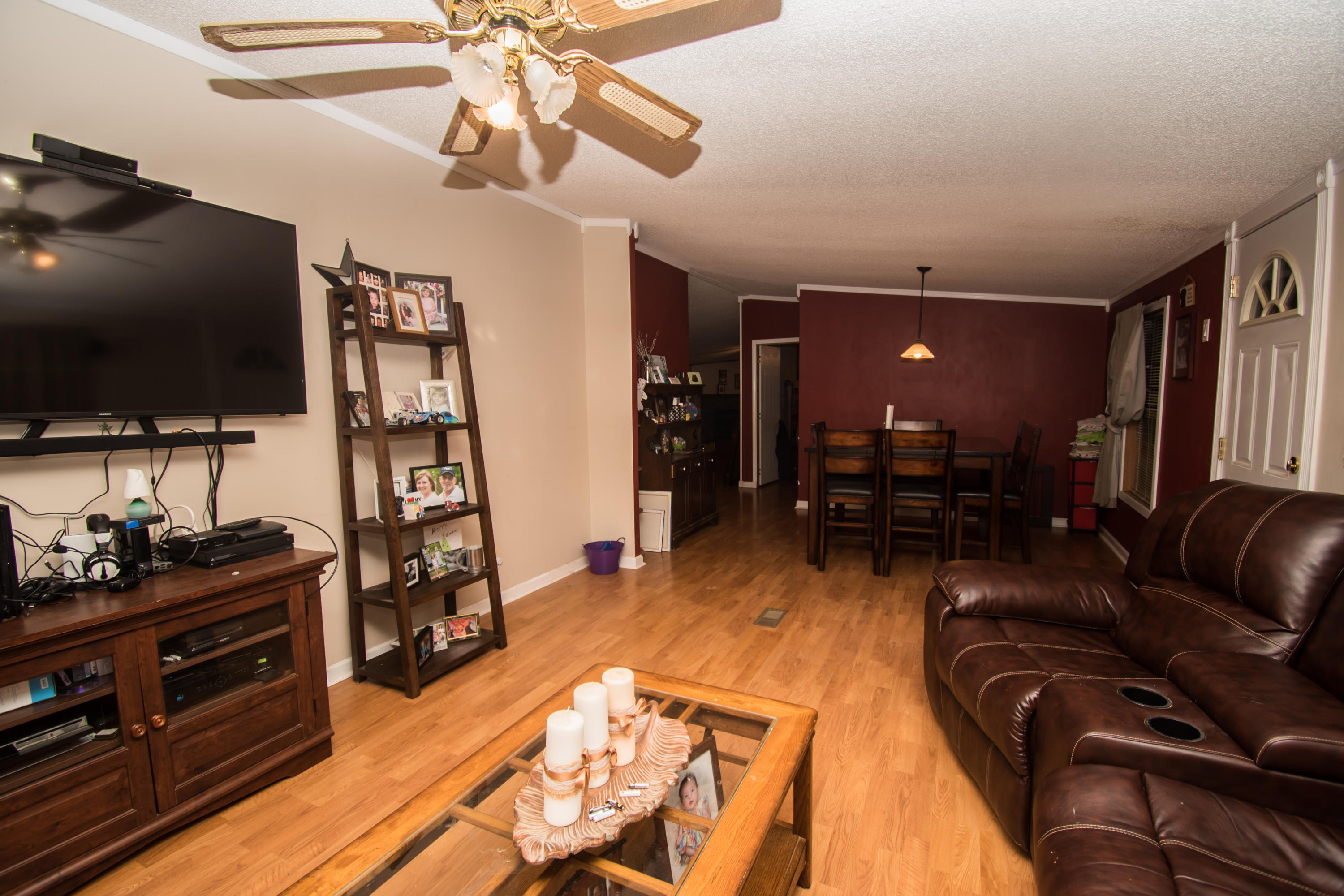 1237 Potters Road Vinton, VA 24179 - Photo 23 of 45 Living Room/Dining Area