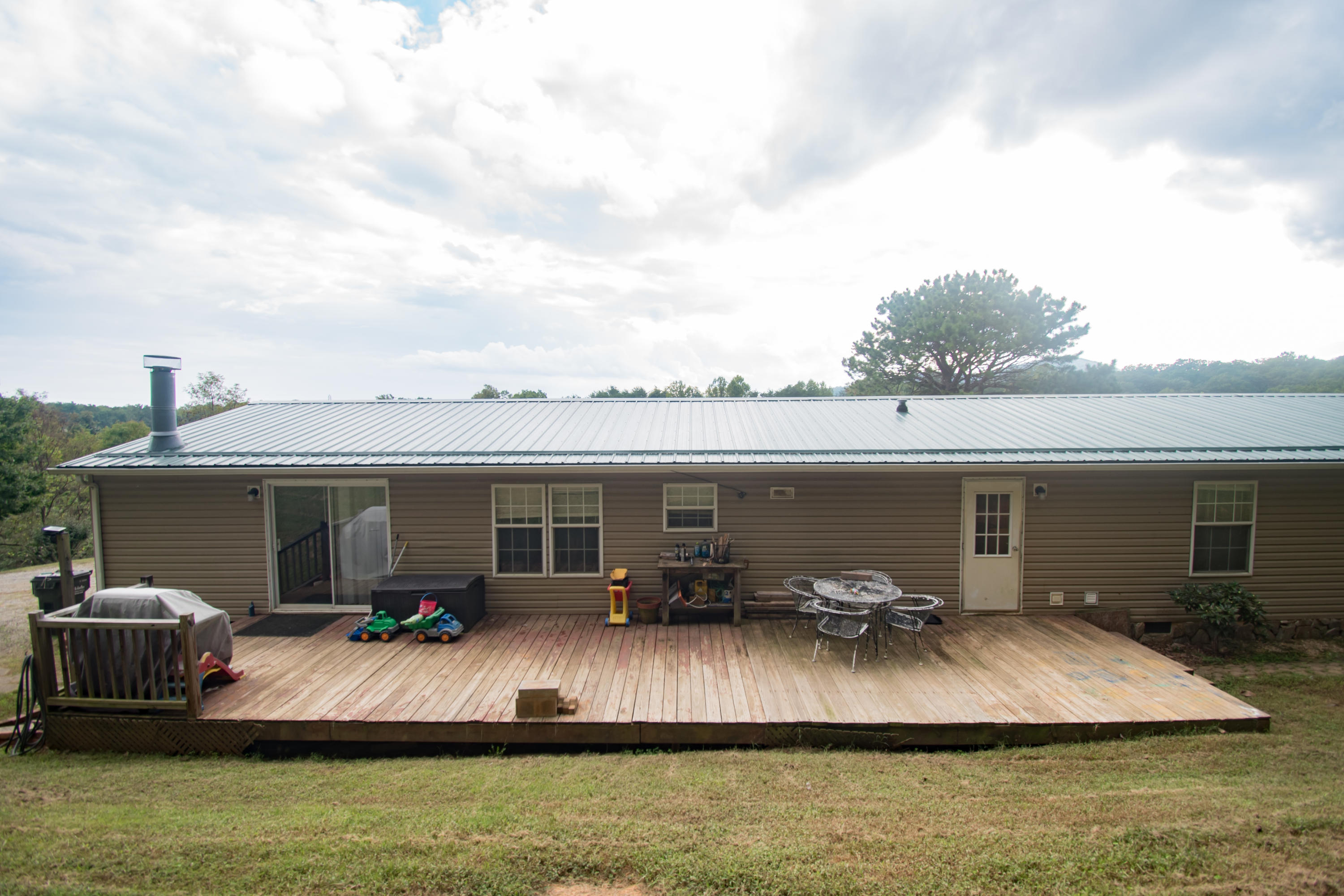 1237 Potters Road Vinton, VA 24179 - Photo 38 of 45 Rear of Home