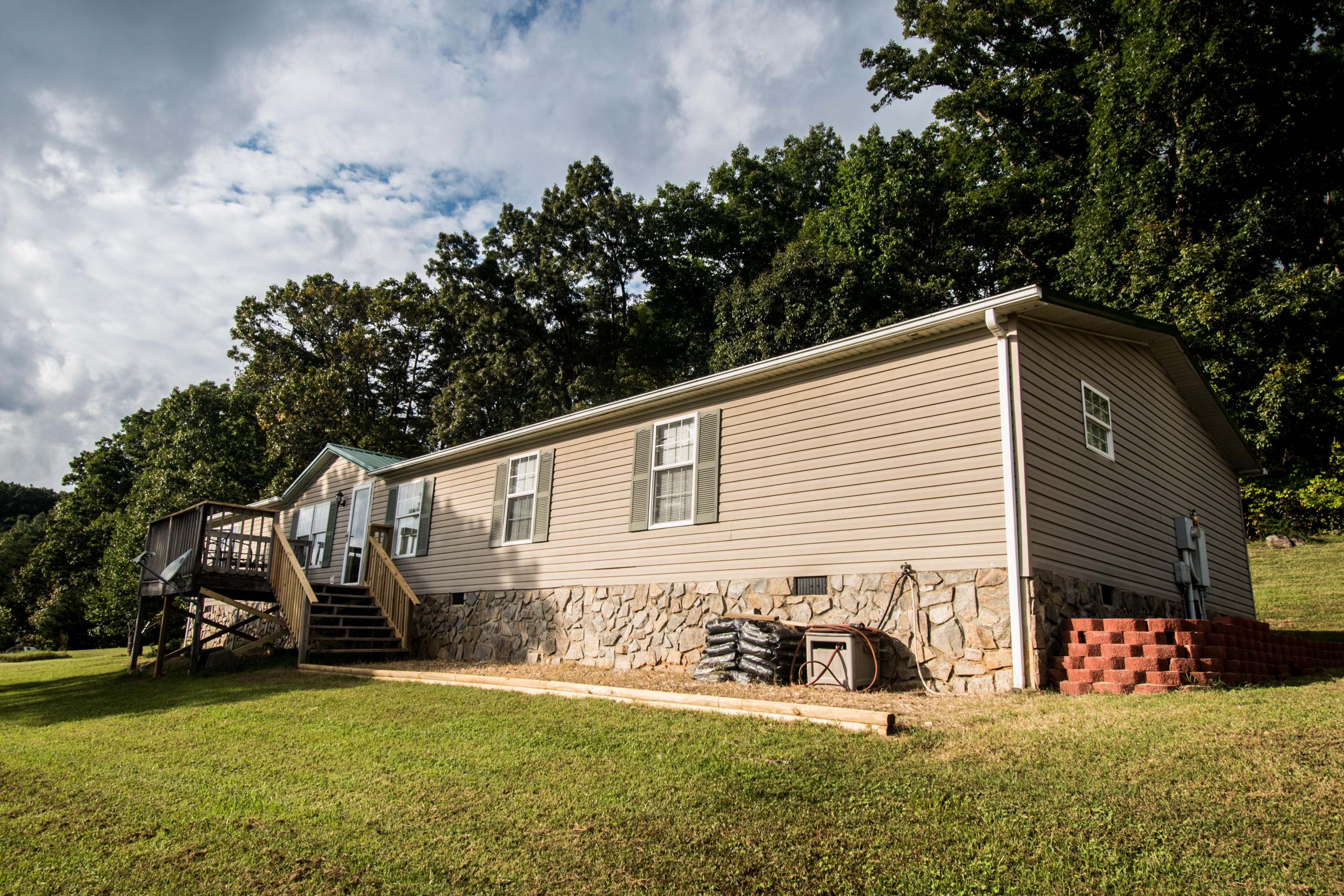 1237 Potters Road Vinton, VA 24179 - Photo 41 of 45 _DSC8285