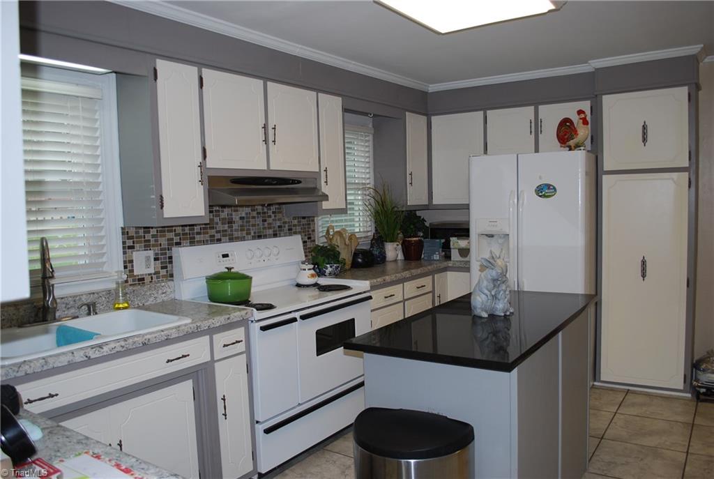 138 Twin Cedars Golf Road Mocksville, NC 27028 - Photo 19 of 22 Gallery Image 19