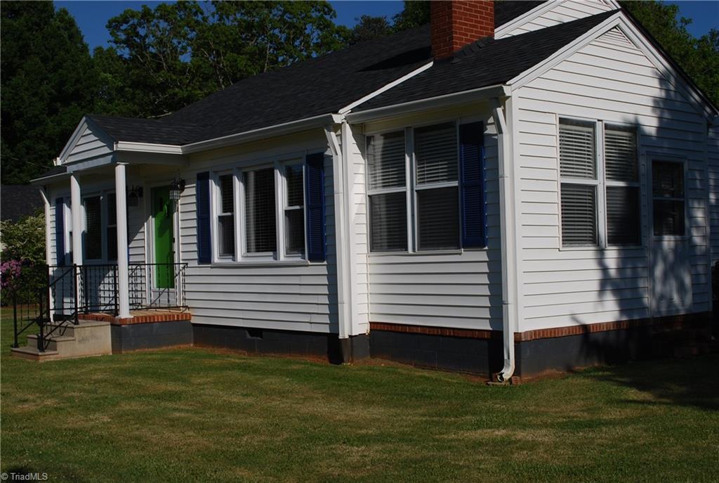 138 Twin Cedars Golf Road Mocksville, NC 27028 - Photo 3 of 22 Gallery Image 3