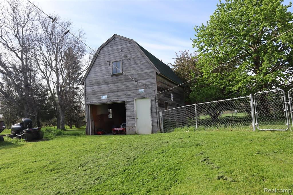 3390 North Burkhart Road Howell, MI 48855 - Photo 39 of 70
