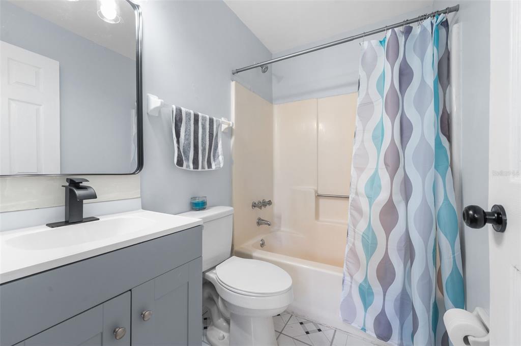 6115 Southwest 12th Place, Unit 13D Gainesville, FL 32607 - Photo 19 of 25