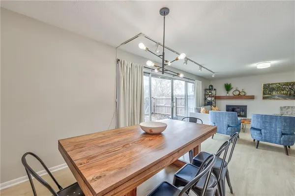 $205,000 | 8718 Metcalf Avenue, Unit 102, Overland Park, KS 66212