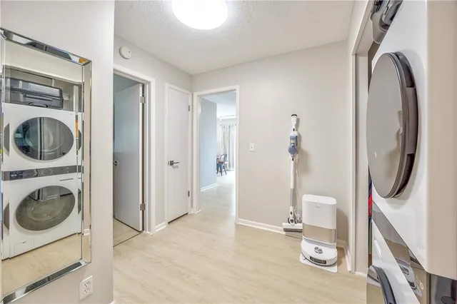 $205,000 | 8718 Metcalf Avenue, Unit 102, Overland Park, KS 66212