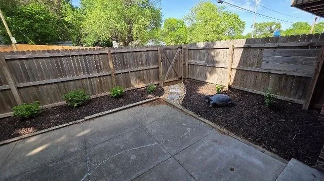 $205,000 | 8718 Metcalf Avenue, Unit 102, Overland Park, KS 66212