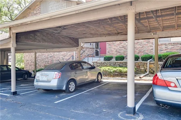 $205,000 | 8718 Metcalf Avenue, Unit 102, Overland Park, KS 66212