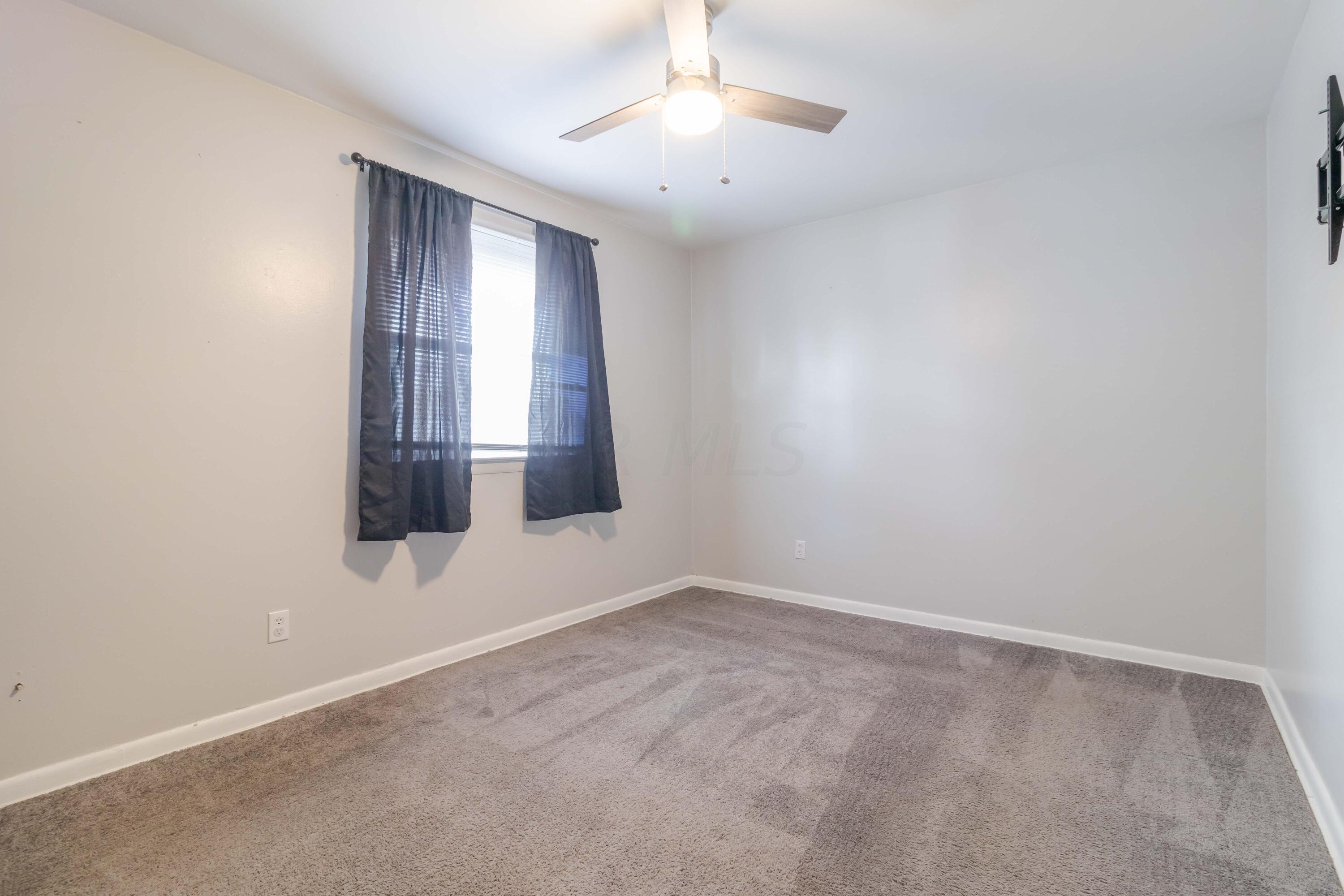 174 Calahan Road Columbus, OH 43207 - Photo 11 of 40 Bedroom
