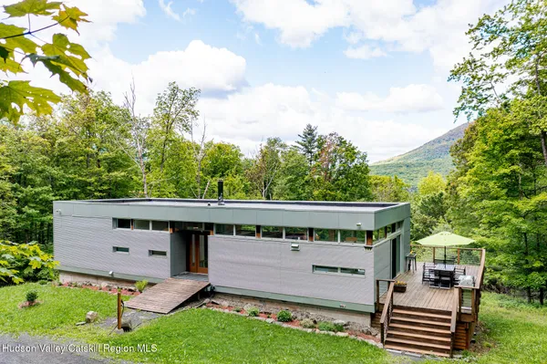 $1,195,000 | 540 Mt Tobias Road, Mount Tremper, NY 12457