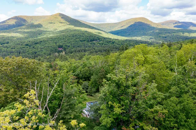 $1,195,000 | 540 Mt Tobias Road, Mount Tremper, NY 12457