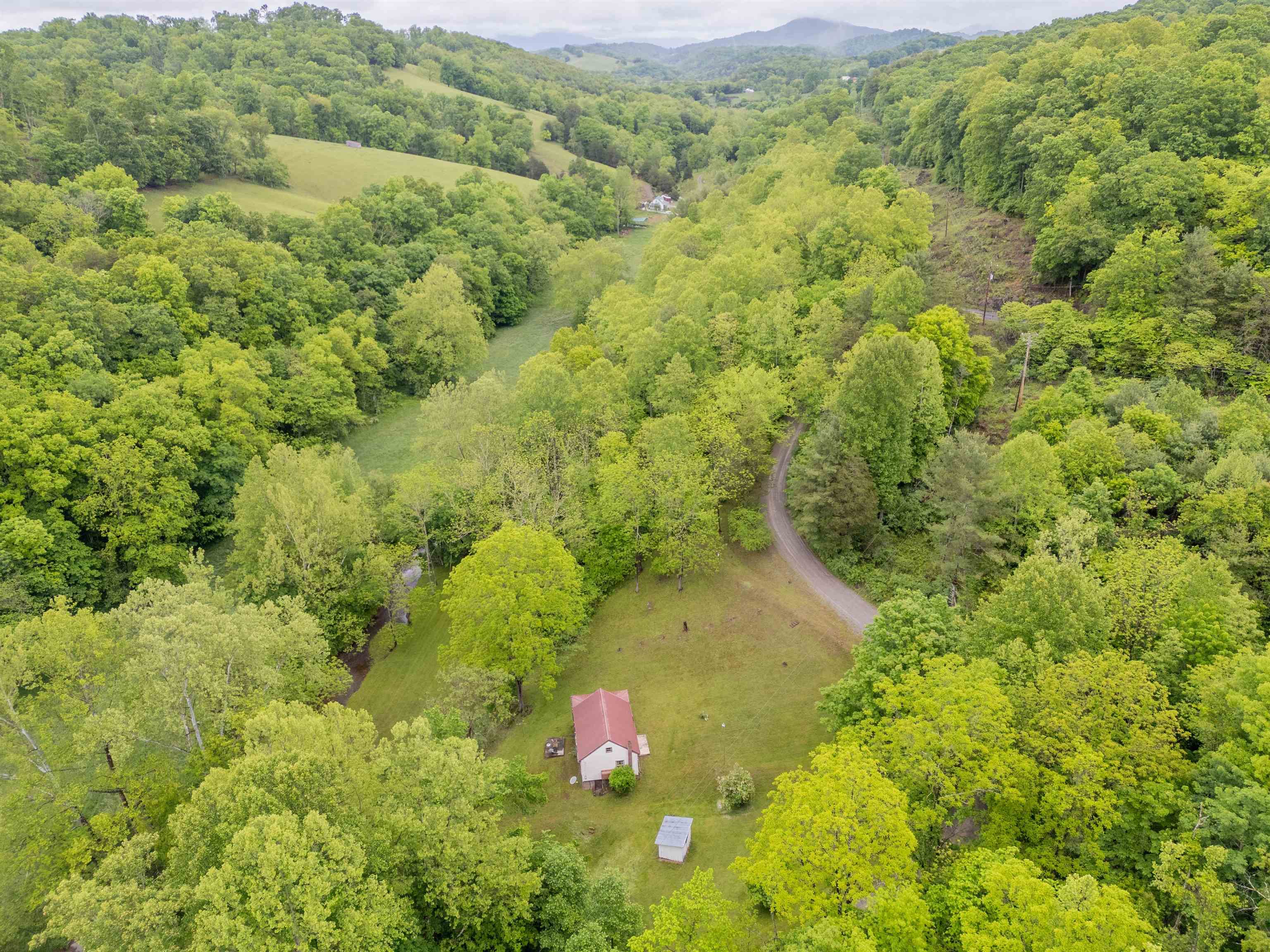 154 Wabash Road Staffordsville, VA 24167 - Photo 48 of 57 Gallery Image 48