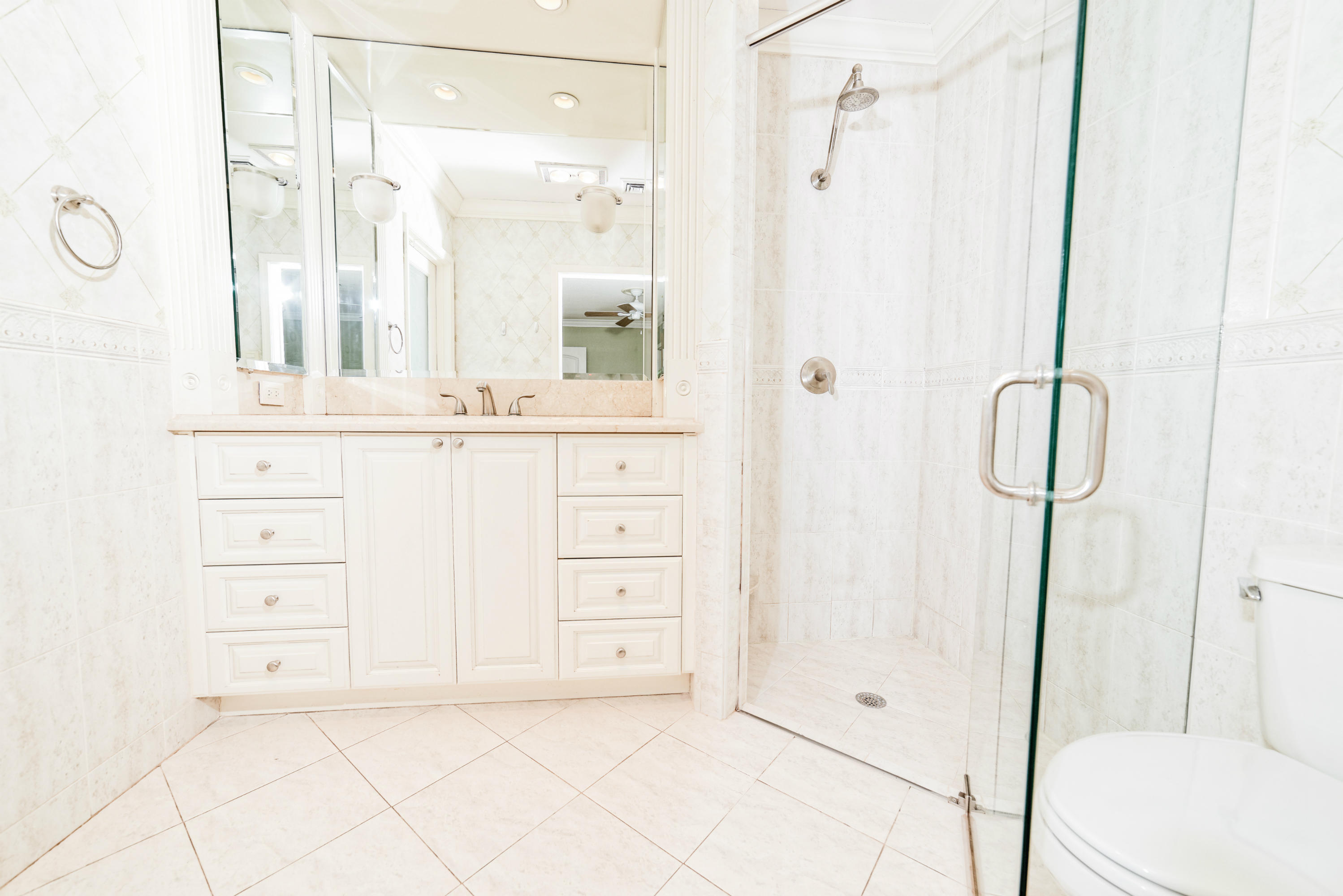 1266 Walnut Terrace Boca Raton, FL 33486 - Photo 22 of 44 master bath at RTW_7166_DxO