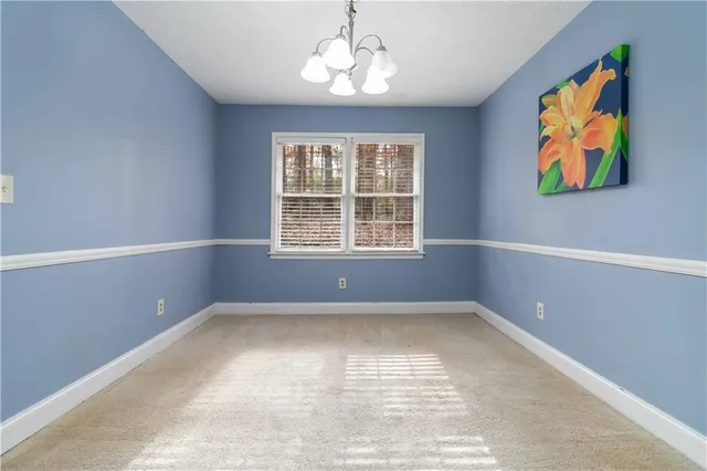 a view of empty room with window