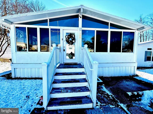 $100,000 | 148 1st Street, Lothian, MD 20711