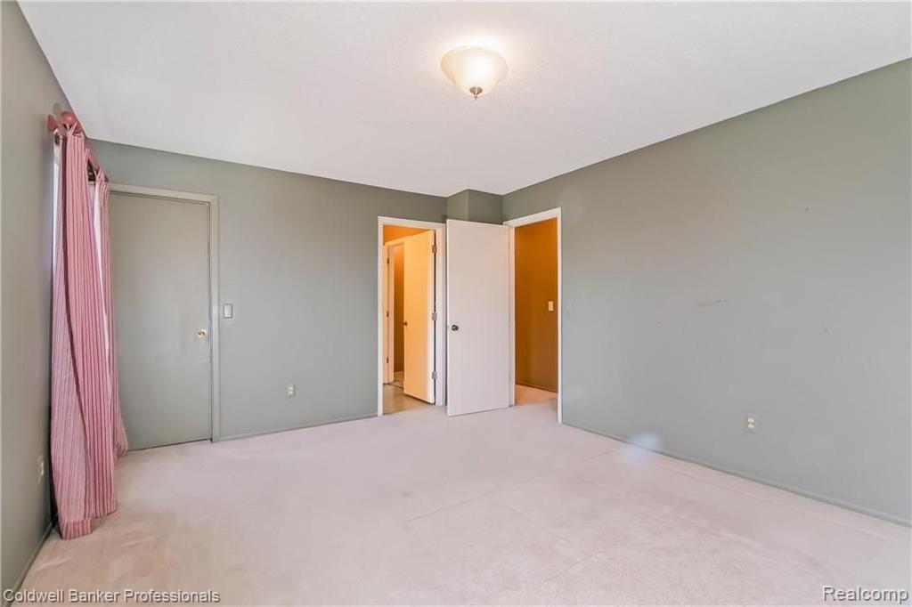 797 Bolinger Street Rochester Hills, MI 48307 - Photo 10 of 29