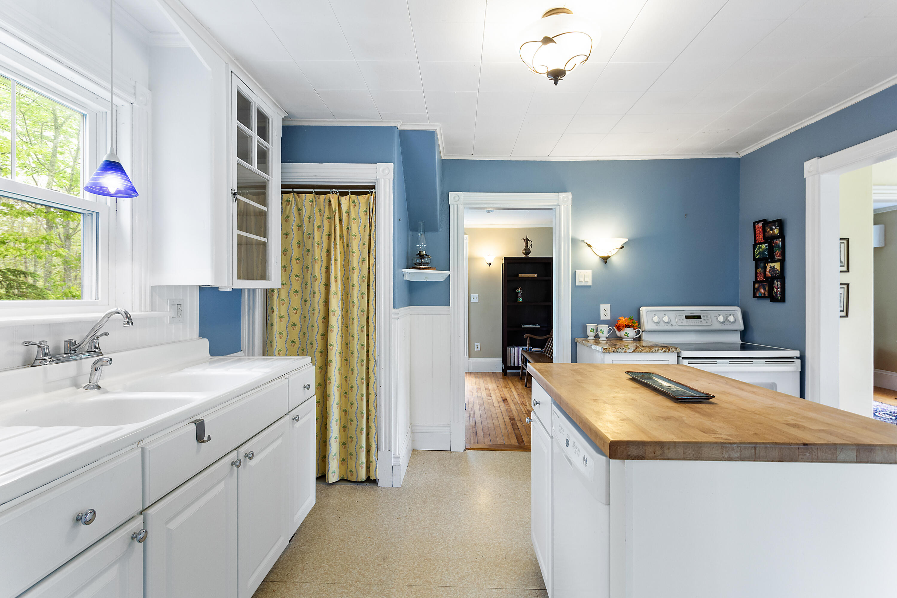767 Ocean Point Road Boothbay, ME 04544 - Photo 7 of 35 15-767OceanPointRoad-Boothbay-KS
