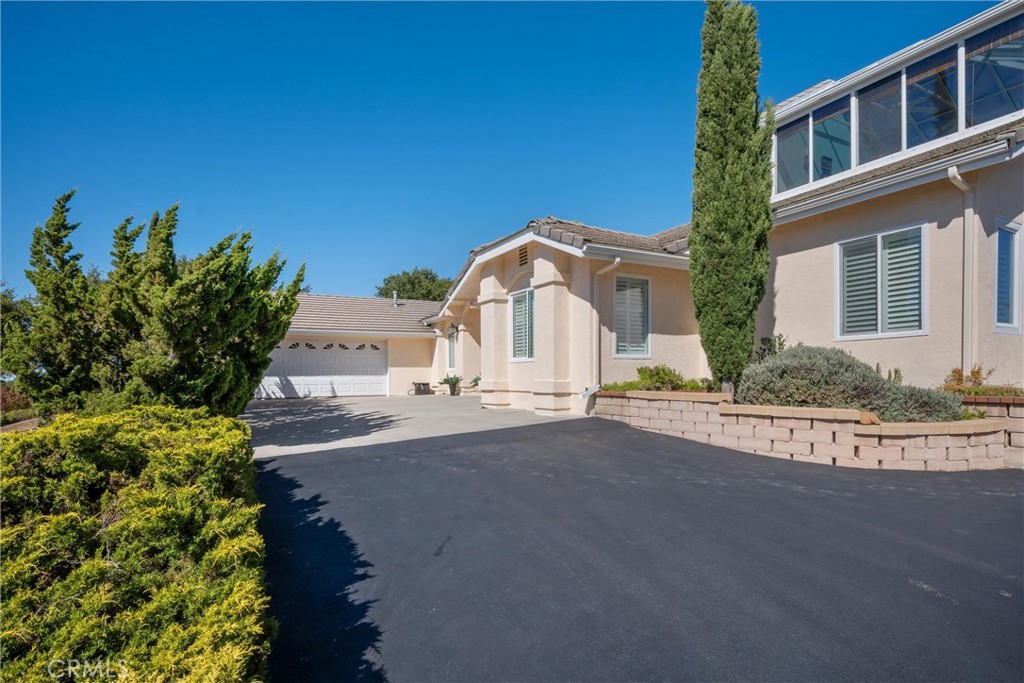 10825 San Marcos Road Atascadero, CA 93422 - Photo 3 of 34