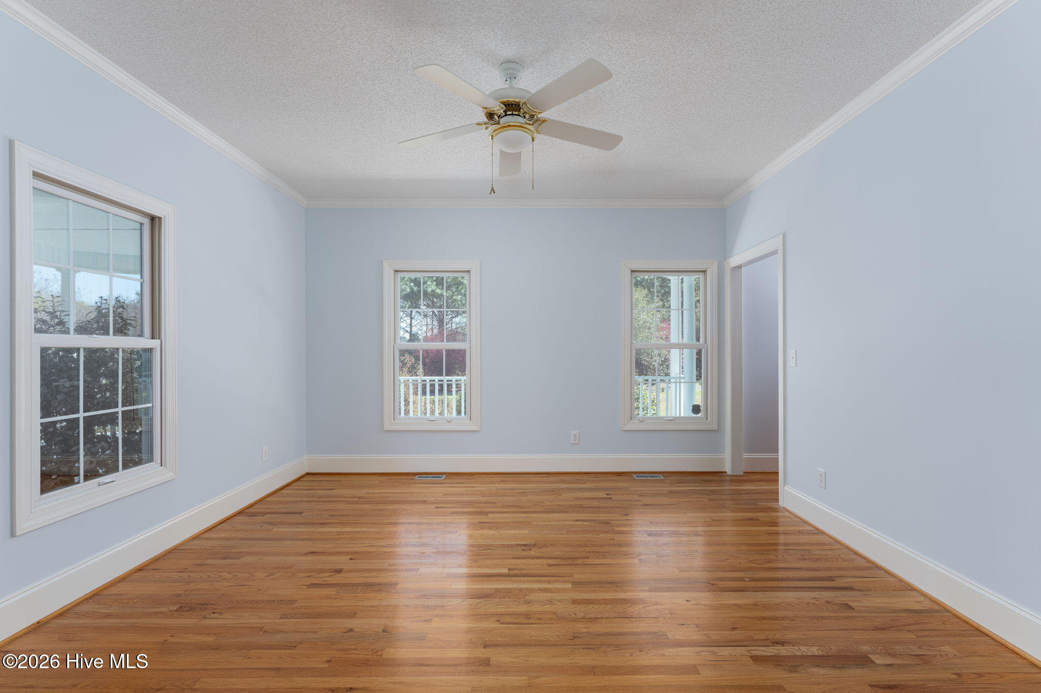 2689 Sloop Point Loop Road Hampstead, NC 28443 - Photo 19 of 112 family-room-01b