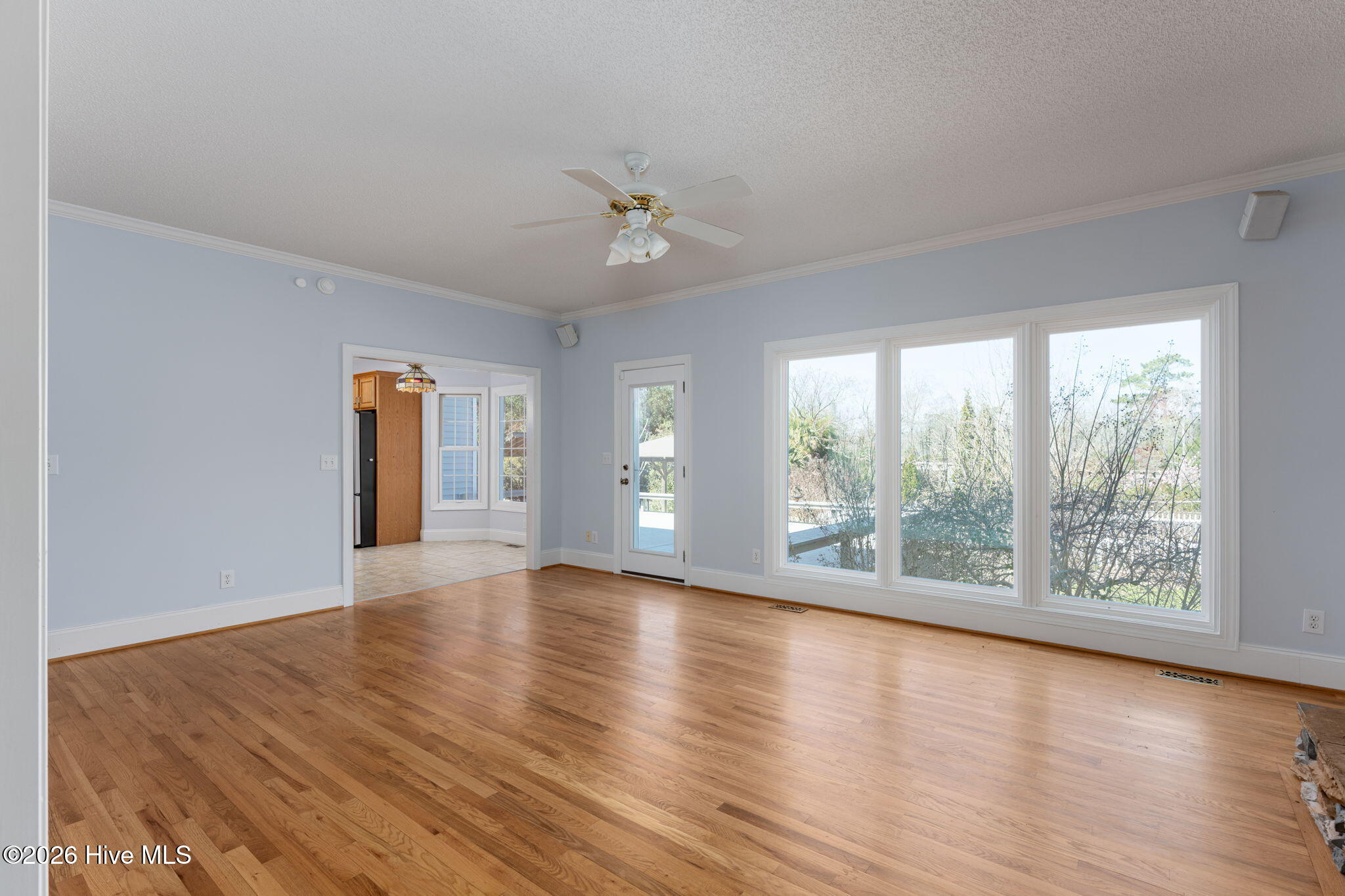 2689 Sloop Point Loop Road Hampstead, NC 28443 - Photo 20 of 112 living-room-01a