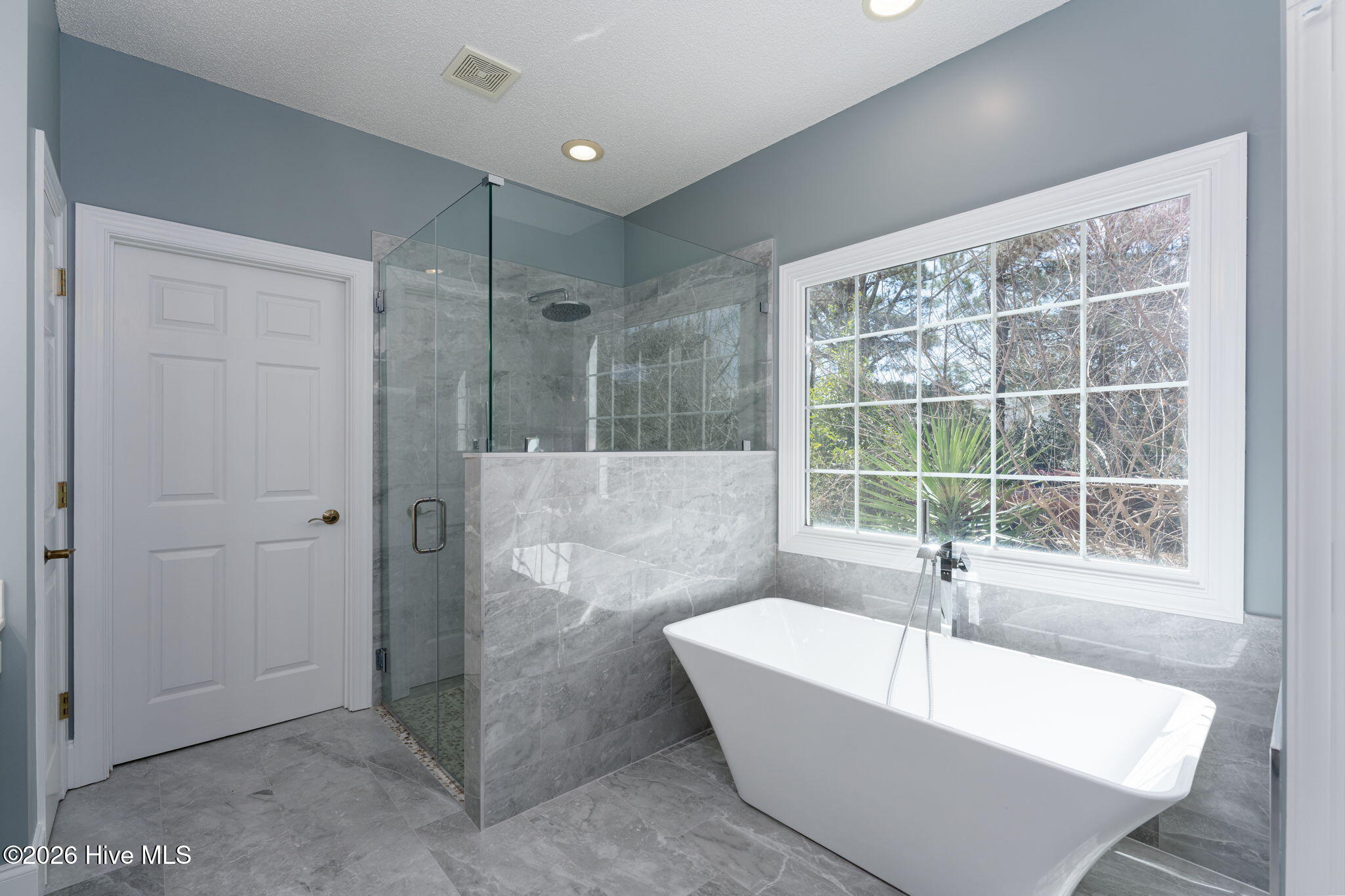 2689 Sloop Point Loop Road Hampstead, NC 28443 - Photo 33 of 112 bathroom-02b