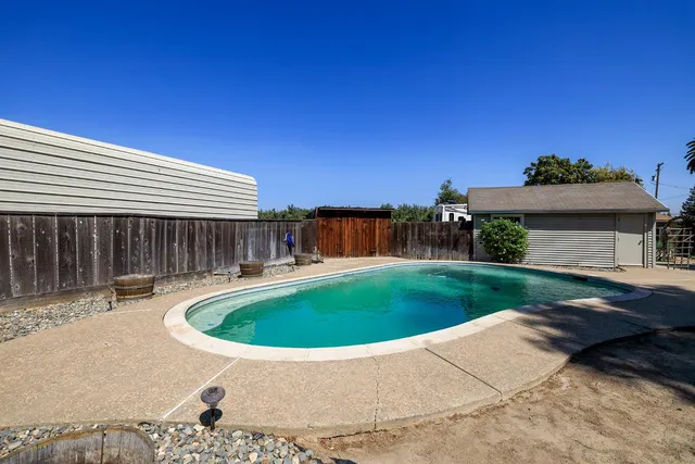 $600,000 | 13249 Lake Road, Hickman, CA 95323