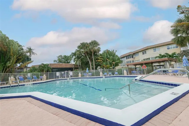 $115,000 | 5071 West Oakland Park Boulevard, Unit 204, Lauderdale Lakes, FL 33313