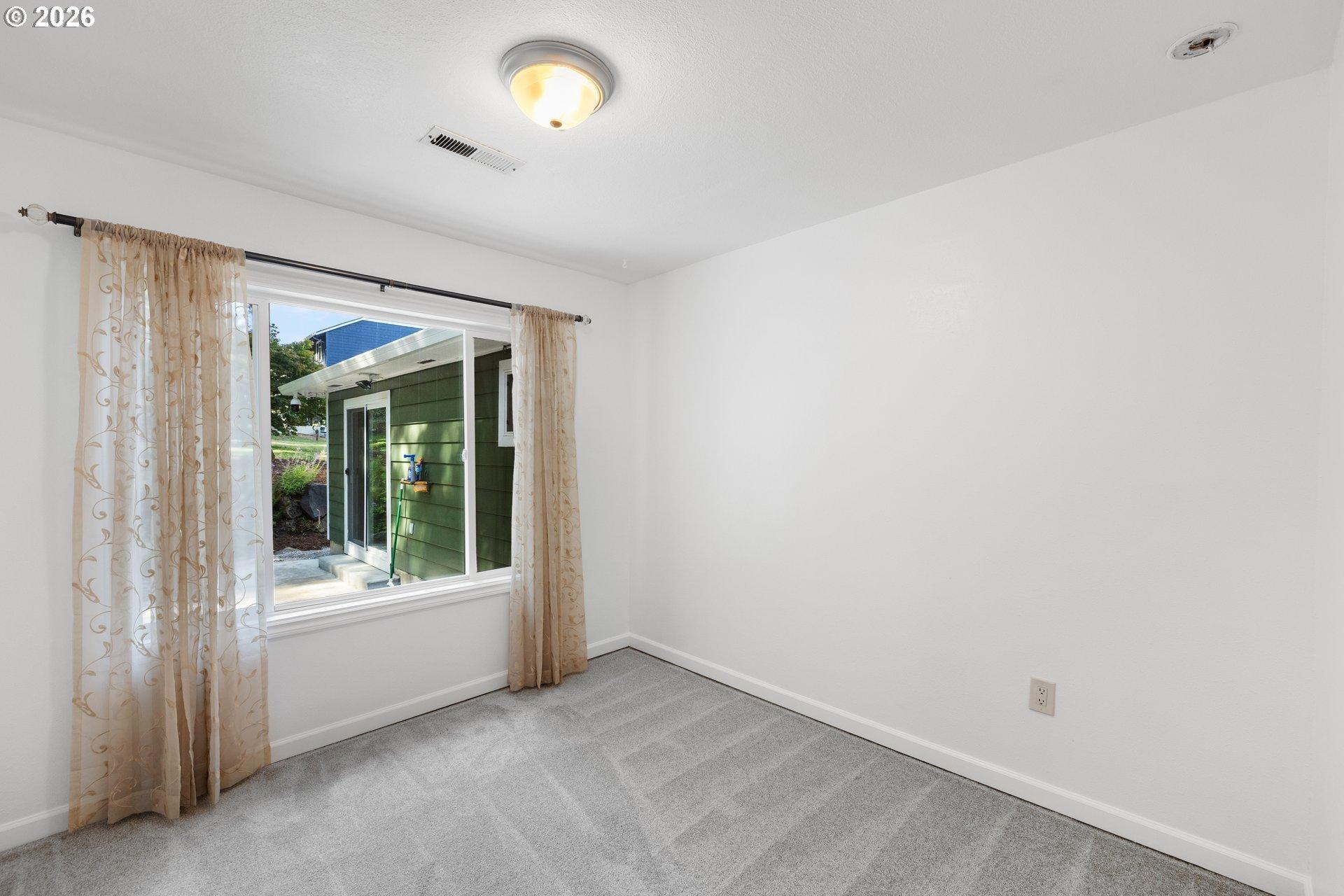 9744 Southwest View Terrace Portland, OR 97224 - Photo 23 of 43 Gallery Image 23