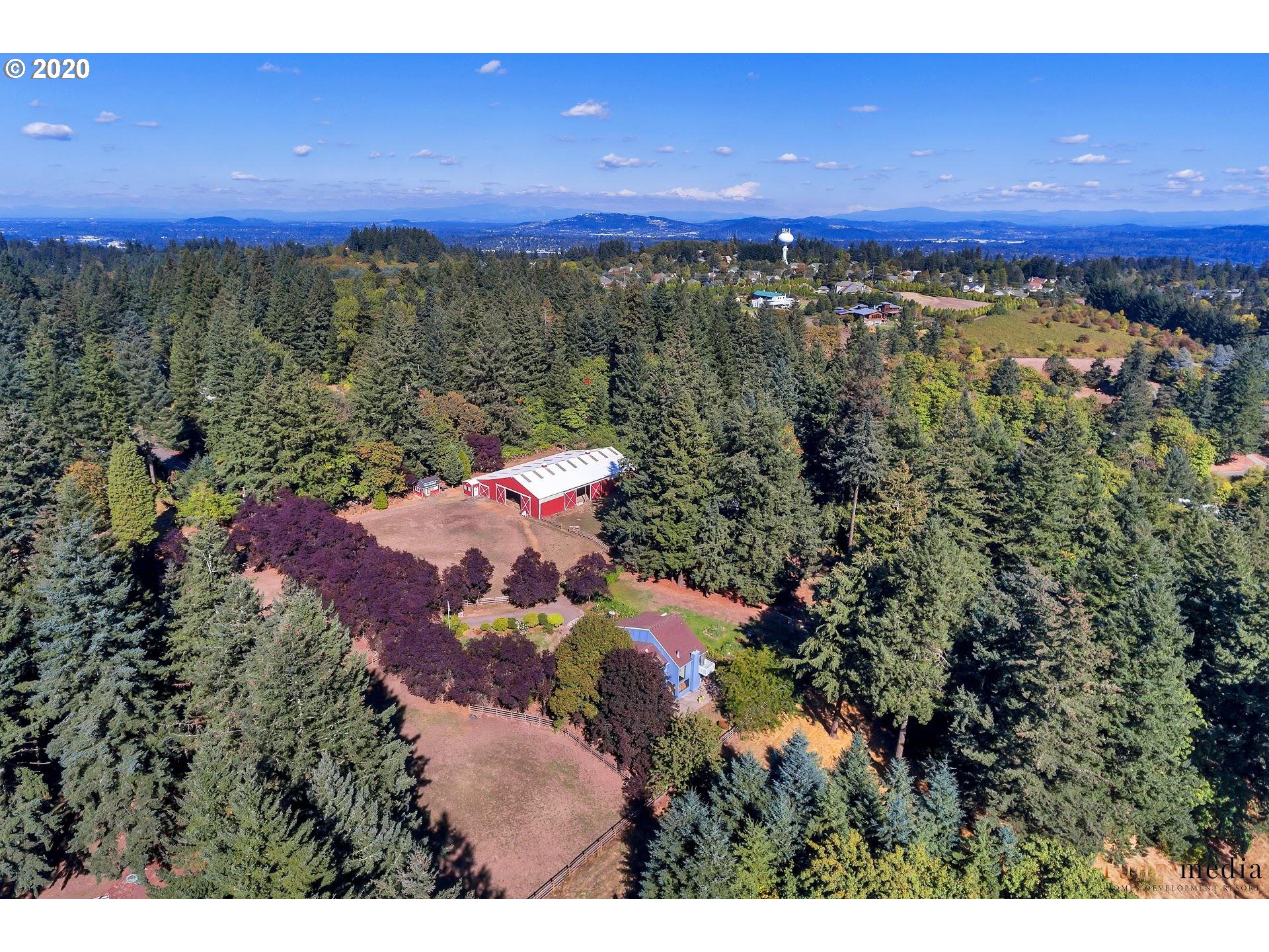 20560 Fernview Road West Linn, OR 97068 - Photo 2 of 32 Gallery Image 2