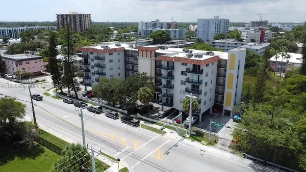 $129,900 | 12590 Northeast 16th Avenue, Unit 608, North Miami, FL 33161