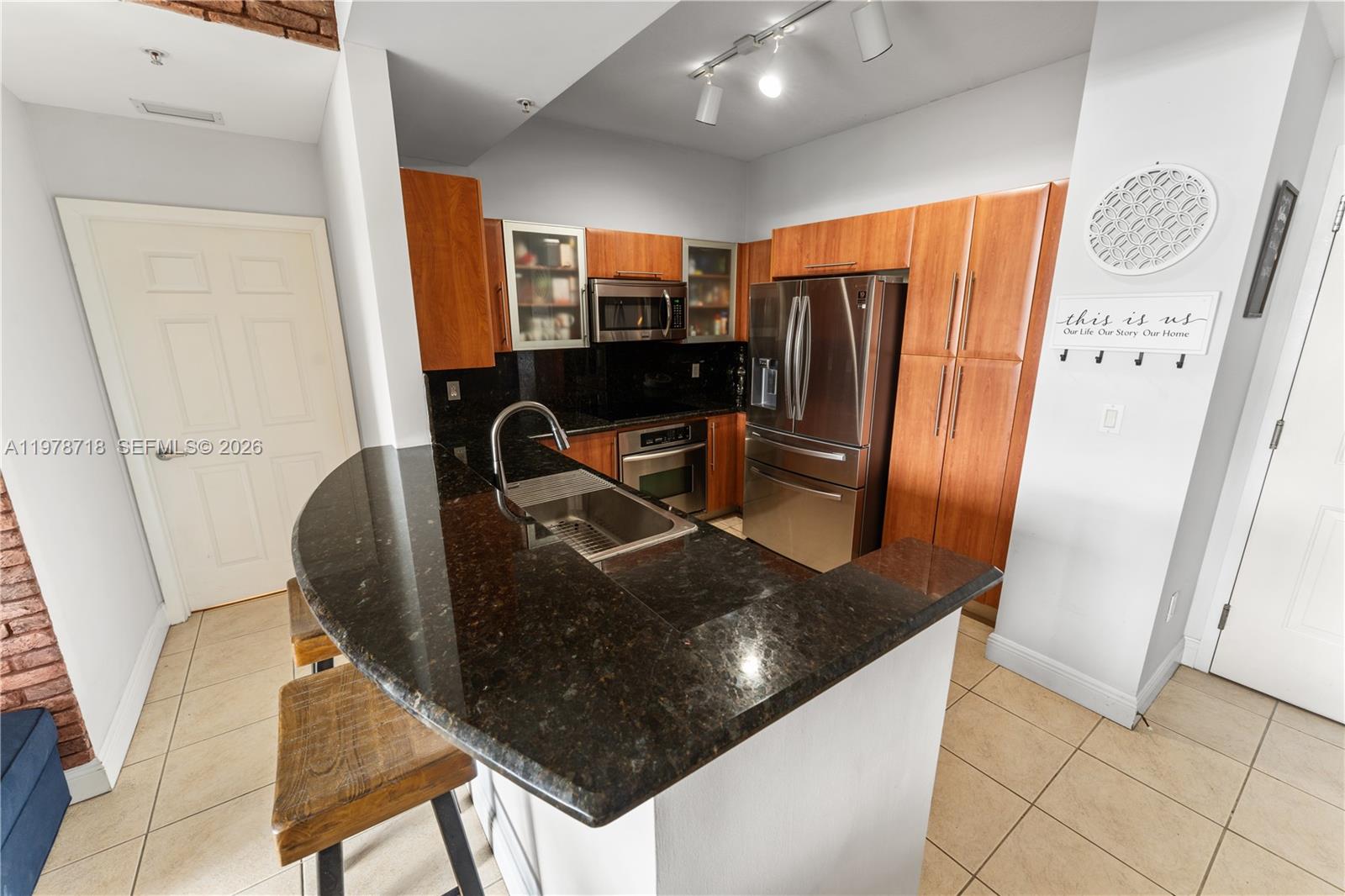 3232 Southwest 22nd Terrace, Unit 708 Miami, FL 33145 - Photo 10 of 28