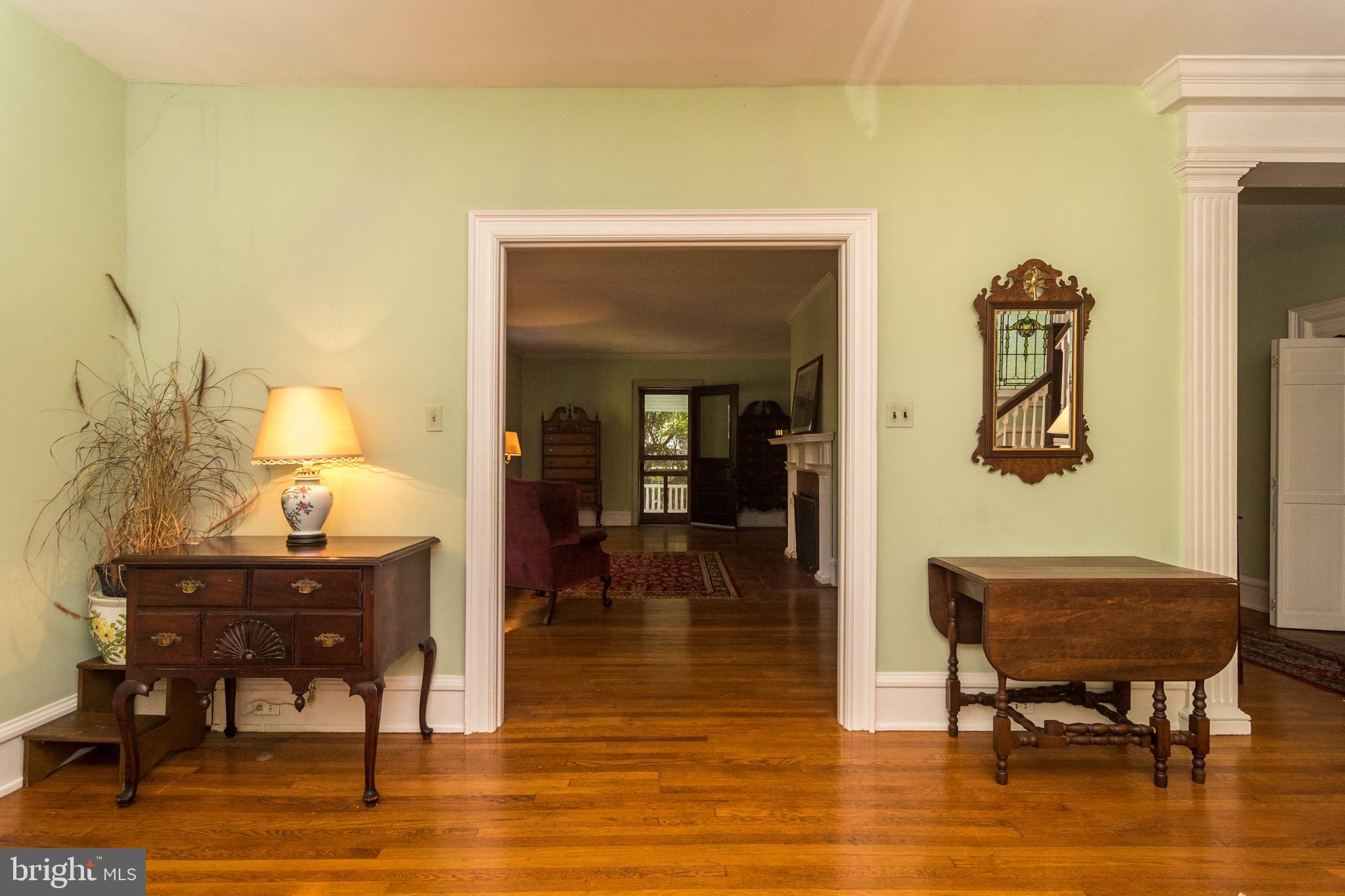 208 Wyncote Road Jenkintown, PA 19046 - Photo 10 of 77 Foyer/Parlor