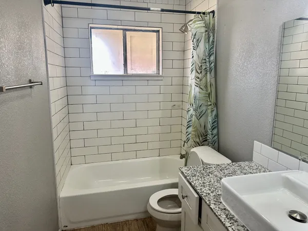 $1,300 | 836 North Meadows Drive, Unit B, Austin, TX 78758