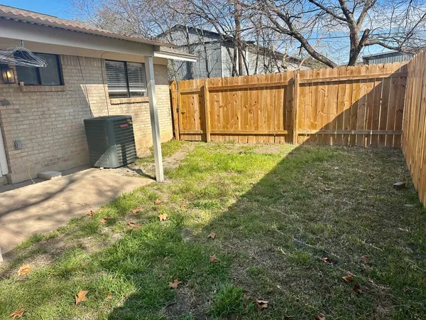 $1,300 | 836 North Meadows Drive, Unit B, Austin, TX 78758