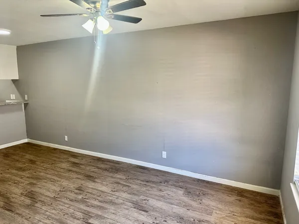 $1,300 | 836 North Meadows Drive, Unit B, Austin, TX 78758