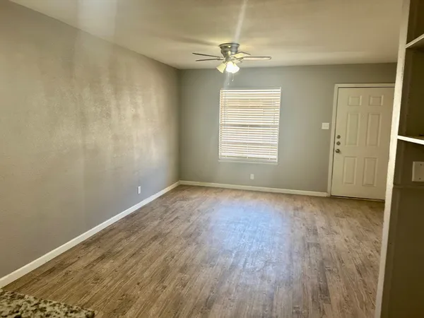 $1,300 | 836 North Meadows Drive, Unit B, Austin, TX 78758