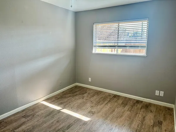 $1,300 | 836 North Meadows Drive, Unit B, Austin, TX 78758