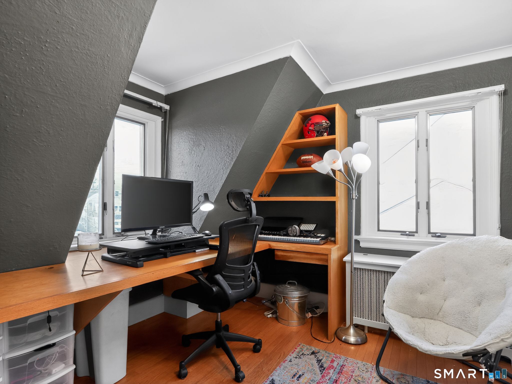 59 Broadfield Road Hamden, CT 06517 - Photo 24 of 40 a bedroom with a workspace