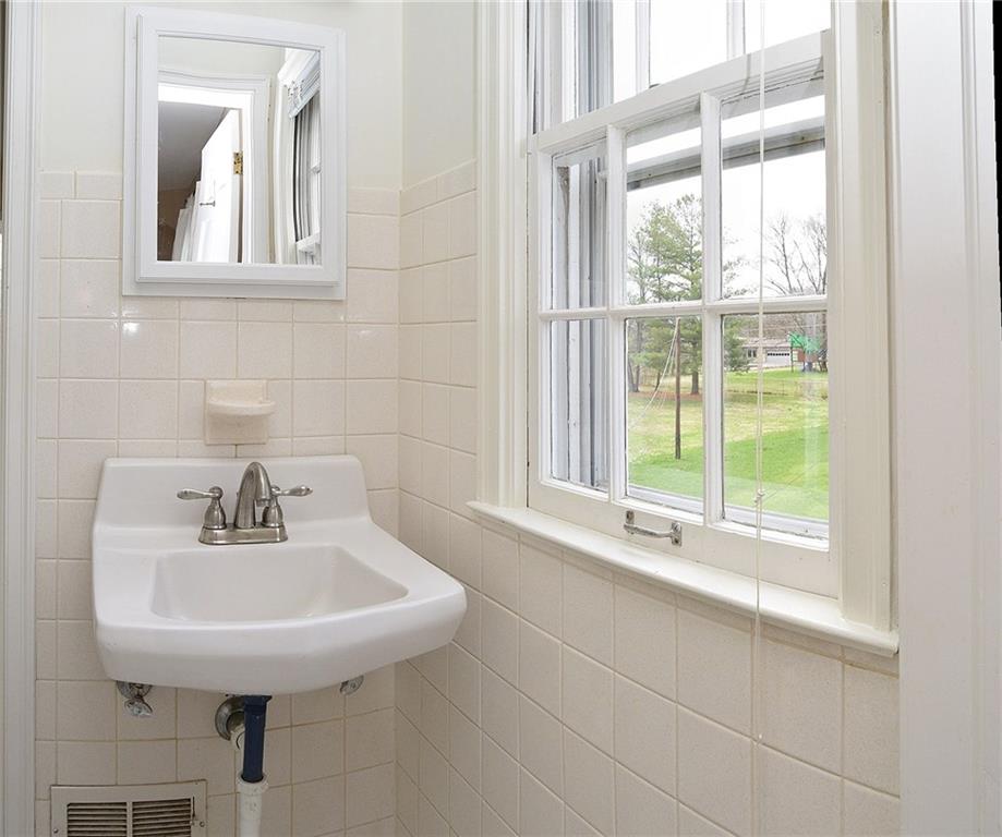 6290 Allisonville Road Indianapolis, IN 46220 - Photo 31 of 38 Gallery Image 31