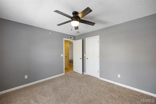 $175,000 | 3425 Country Stone Manor Drive, Unit C, Valley Park, MO 63088