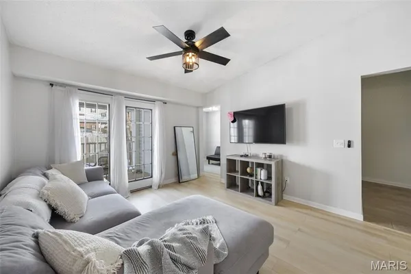 $175,000 | 3425 Country Stone Manor Drive, Unit C, Valley Park, MO 63088