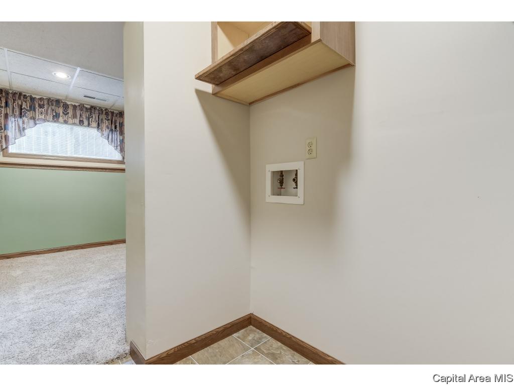 41 Lucerne Drive Springfield, IL 62707 - Photo 29 of 36
