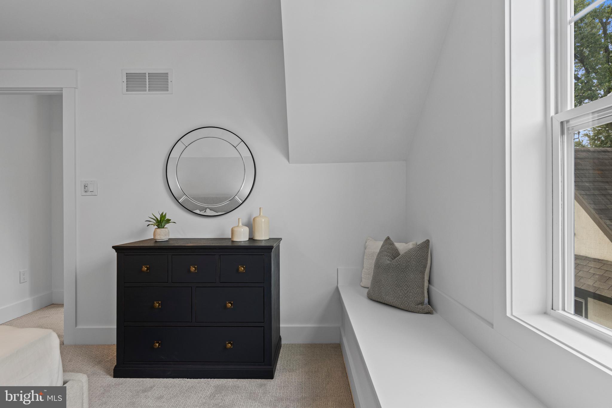 142 Merion Avenue Narberth, PA 19072 - Photo 47 of 67 bedroom 3 - level 3 built in seat