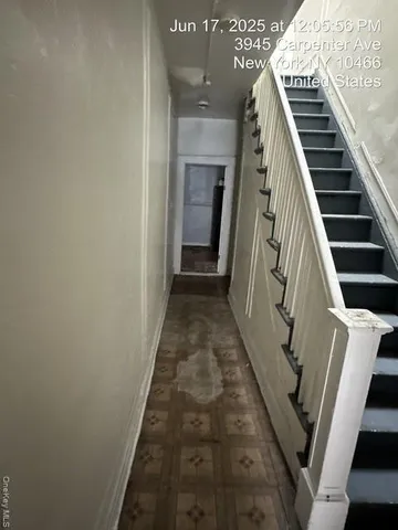 a view of an entryway