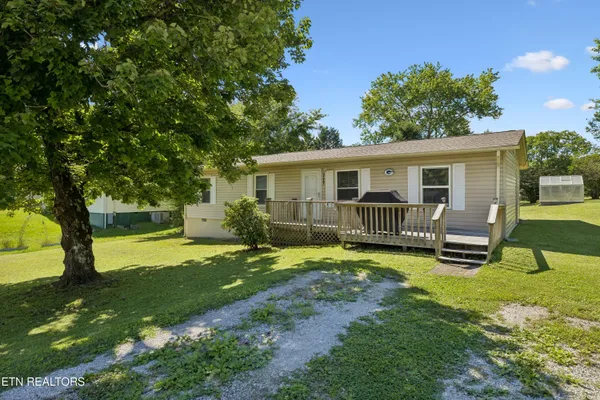 $254,900 | 717 Bernard Avenue, Rockwood, TN 37854