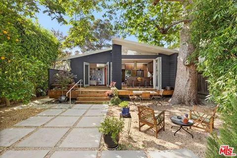 $3,350,000 | Undisclosed Address, Santa Monica, CA 90405