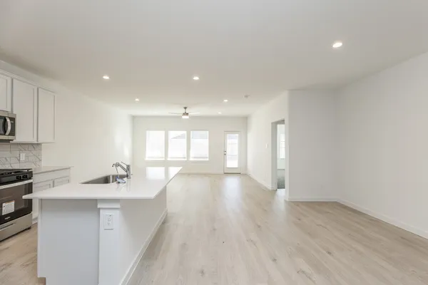 $2,350 | 31719 Kellan Grv Court, Fulshear, TX 77441