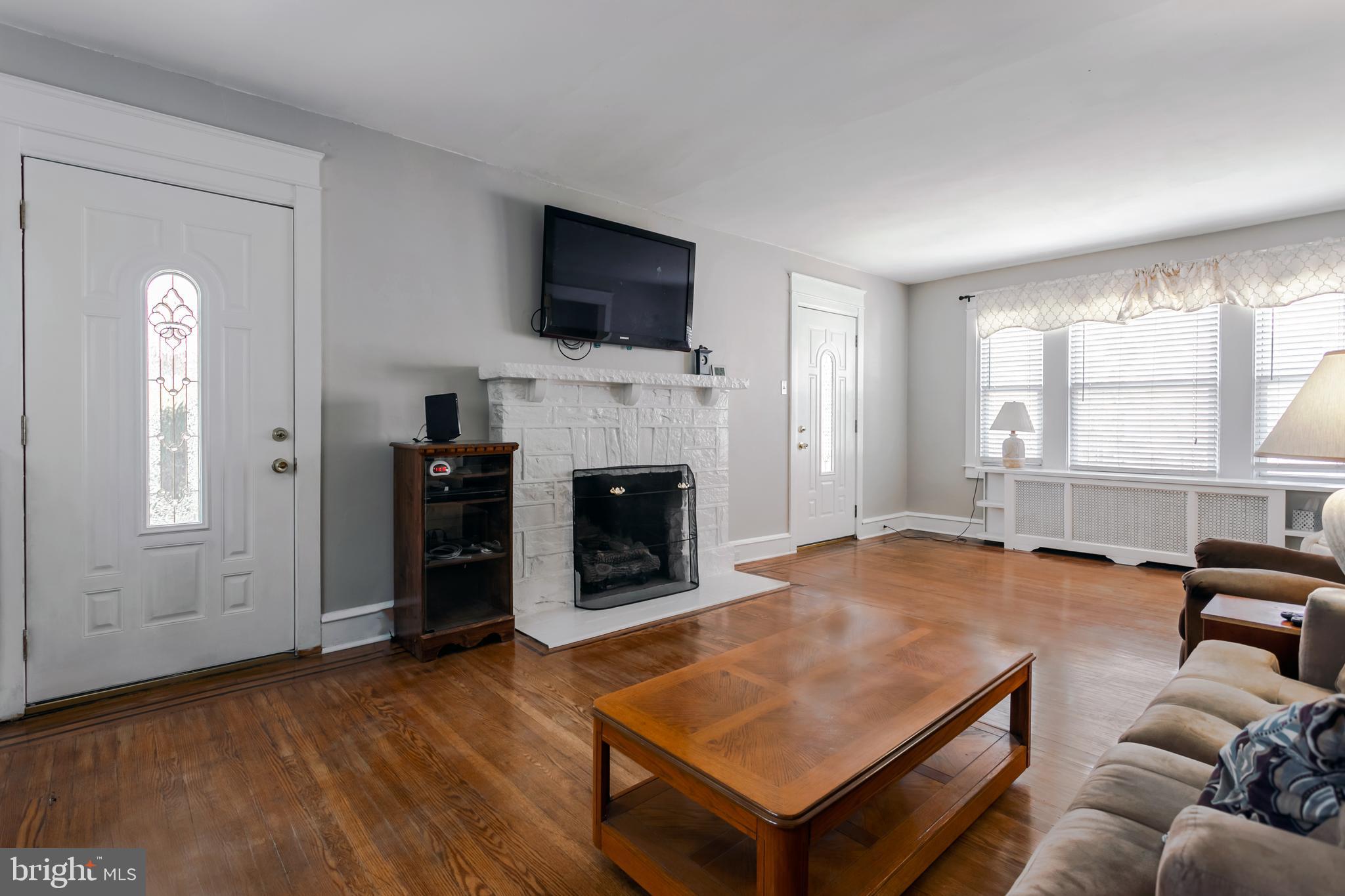 132 East Eagle Road Havertown, PA 19083 - Photo 5 of 19 Gallery Image 5