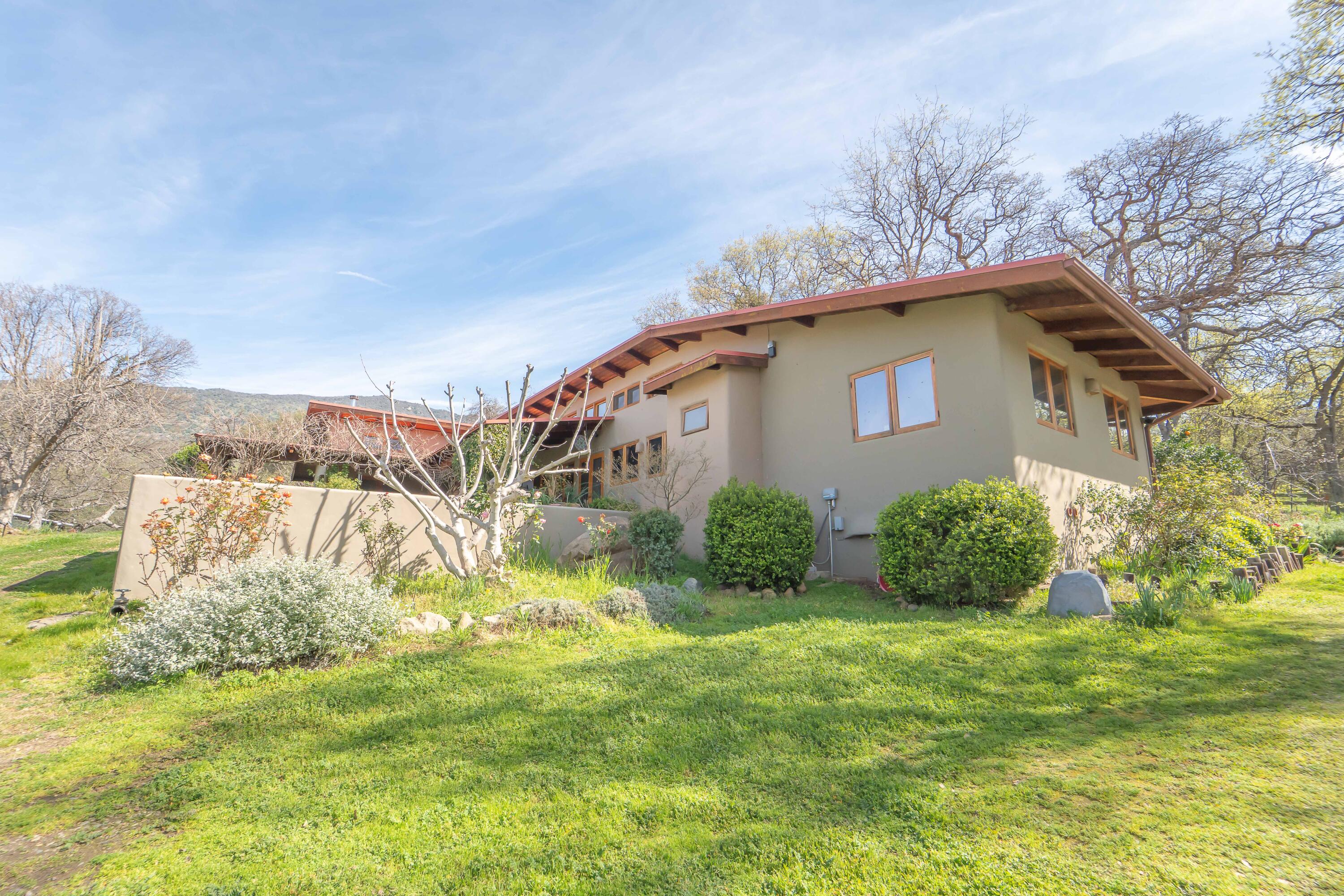 44294 Sequoia Oaks Drive Three Rivers, CA 93271 - Photo 53 of 118 -